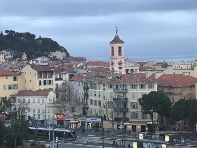 La ville de Nice impose désormais le numéro d'enrégistrement qui permet un contrôle des locations sur les plateformes.