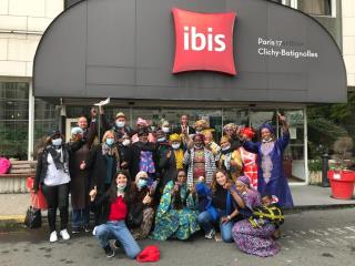 Le 25 mai 2021, après huit mois de grève, les vingt femmes de chambre de l'Ibis Batignolles, à...