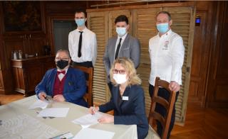 Les apprentis Antoine Germain, Alexandre Pottier, Pascal Pistien Chef de Cuisine, Olivier Bigeard,...