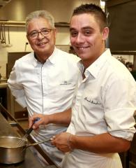 Jean-Michel Lorain aux côtés de son neveu Alexandre Bondoux appelé à reprendre les rennes de La...