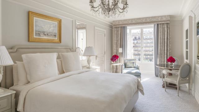Chambres et suites mèlent mobilier classique et esprit contemporain. 