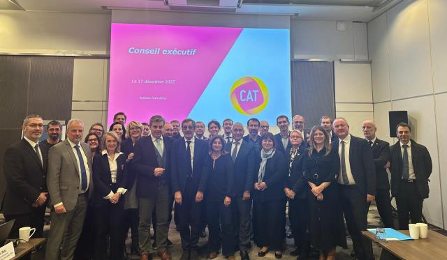 Le conseil exécutif de la CAT au côté du ministre Serge Papin