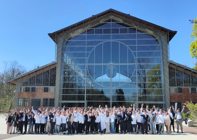 Photo de famille du Déjeuner des chefs Teritoria au Hangar Y, à Meudon.