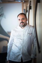Le chef doublement étoilé au Guide Michelin, Cédric Burtin.