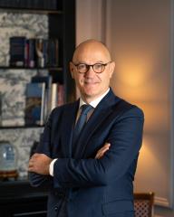 Emmanuel Schott, nouveau directeur général du groupe H8 Collection