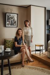 Anne et Agathe Jousse, mère et fille, dirigent B Signature Hôtels & Resorts, un groupe de 7 établissements situés à Paris, en Bretagne et à Saint-Barth. 