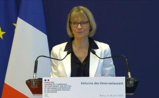 Pour Véronique Louwagie, cette réforme vise à simplifier le titre-restaurant, le rendre plus juste, plus transparent, et pleinement adapté aux modes de consommation de notre temps.	