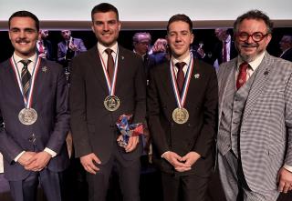 Augustin Belleville, Louis Le Conte et Noé Richard ont été félicité par Fabrice Sommier, président de l'Union de la sommellerie française.