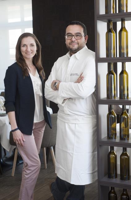 Le couple Robin forme un duo essentiel pour la réussite de leur établissement : lui en cuisine, elle en salle.