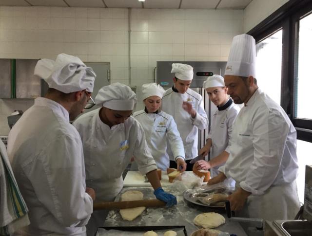 TP de cuisine française à 4 mains par les élèves siciliens et bordelais