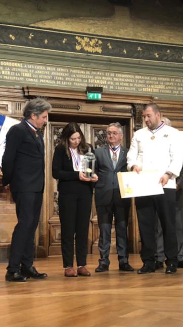 Michel Roth et Guillaume Gomez et la plus jeune des Lauréates Laétitia  Tholot