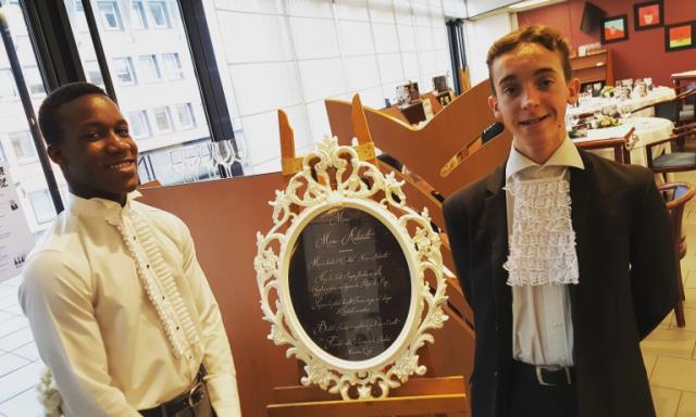 Des élèves du lycée de Canteleu en habit d'époque