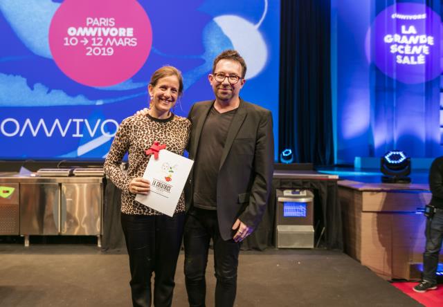Adeline Grattard, chef patron de Yam'Tcha à Paris élue créatrice 2019 et Luc Dubanchet, fondateur d'Omnivore.