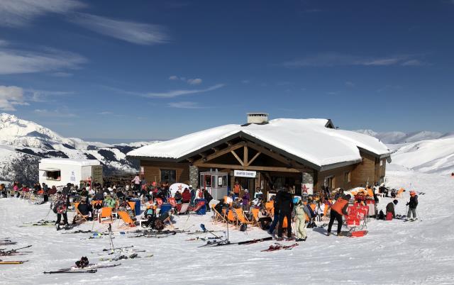 Quartier d'Hiver, nouveau restaurant d'altitude à Peyragudes, le Chef étoilé stéphane Tournié est aux fourneaux