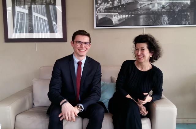 Colette Geneste, professeur de marketing à Guillaume Tirel, et Thibault François, étudiant en 2e de BTS, tous deux à la manoeuvre dans la création de l'appli du lycée parisien.