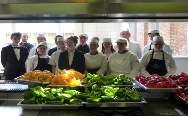 Les élèves du lycée Saint-Pierre de Fourmies s'engagent pour les restos du coeur
