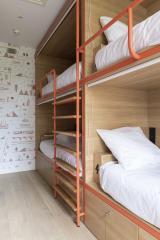 Les lits, façon niches, ont été conçus sur mesure pour un confort maximal
