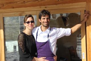 Le chef Christophe Billau et son épouse Pauline à l'Auberge Quintessence