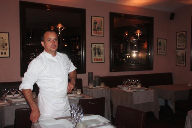 Stéphane Avelin, chef Au Caprice des Deux, propose une cuisine gastronomique, alliant tendances et tradition