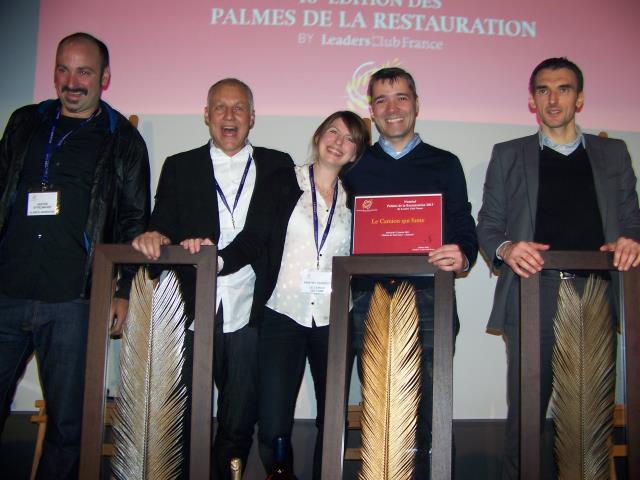 De gauche à droite :  Gaston Stivelmaher et Enrique Zanon (Palme de bronze) avec leur concept de Clasico Argentino,  Kristin Frédérick et Frédéric Fedière (Palme d'Or) avec le Camion qui fume, et Philippe Le Duff (Palme d'Argent) avec Ker Soazig.