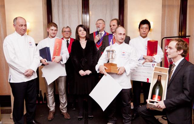 De gauche à droite : Marc Haeberlin, Jérôme Schilling, Jean-Claude Perez (Député Maire de Carcassonne), Sylvia Pinel Ministre de l'Artisant, du Commerce et du Tourisme, André Fournet, Francis Durnerin (Ste Marnier Lapostolle), Nicolas Aujoux, Satoru Asahi