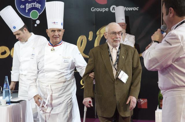 En 2009, pendans le Bocuse d'or à Lyon, un hommage fut rendu à Sven-Gunnar Svensson par Paul Bocuse.