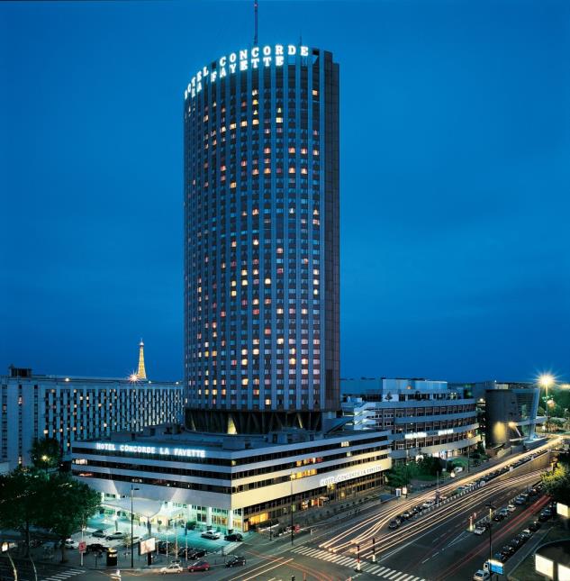 Le Concorde Lafayette devient le Hyatt Regency Paris Etoile.