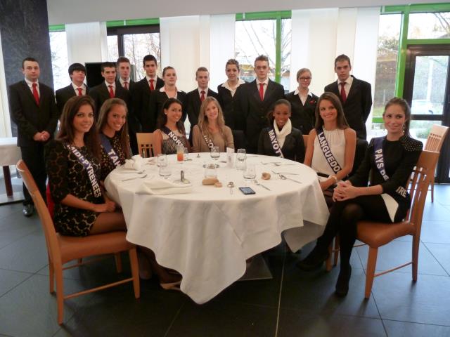 Les flashes ont crépité dans le restaurant du lycée Jean Monnet à l'occasion de la venue des Miss