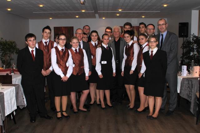 Les élèves de l'ensemble scolaire Notre-Dame / Saint-Joseph à Epinal (88), Joseph Le Gal et Gérard Lenorman.