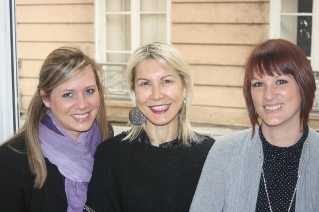 Nathalie Dupuy (au centre) encadré par deux proches collaboratrices : Stéphanie Padey et Lucile Serpol. « Sans elles, je ne serai rien » dit-elle.