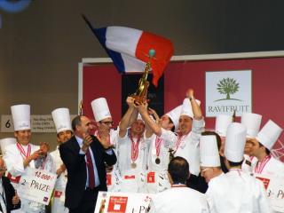 L'équipe de France sur la plus haute marche du podium