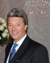 Francis Longueve.