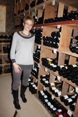 Delphine Barthe, sommelière de l'Auberge de Clochemerle à Vaux-en-Beaujolais (69).