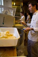 William Beaudouin, boulanger-pâtissier à Moulins (03), doit son succès à une fabrication...