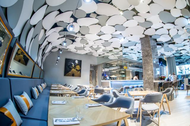 Le design chic et sobre de l'Upper Modern Bistro n'est certainement pas étranger au succès du restaurant.