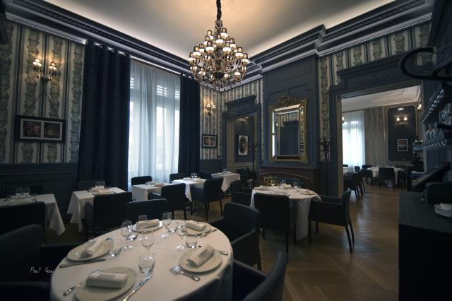 Quatre salles et 80 places au rez-de-chaussée.