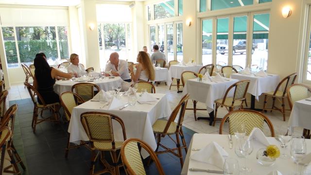 Le Bilboquet de Dallas, perpetue la traditionnelle gastronomie Française auprès d'une clientèle de plus en plus nombreuse.