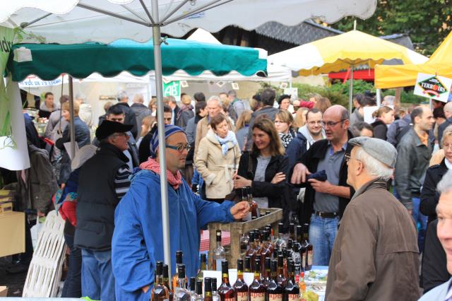 140 exposants participaient à l'édition 2013 de la Fête du ventre, à Rouen (76).