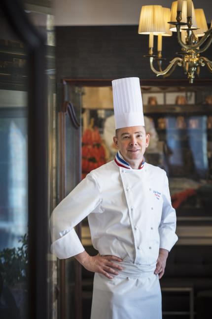 Gilles Reinhardt officie chez Paul Bocuse depuis plus de 22 ans. 'Je n'ai jamais eu envie d'avoir mon propre restaurant, ici c'est ma maison'