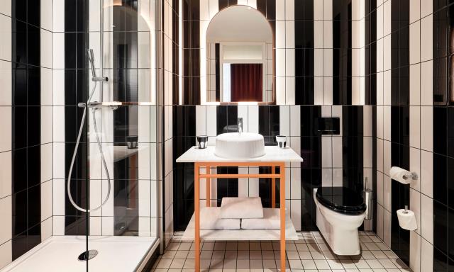 Salle de bains du futur Mama Shelter Rennes.