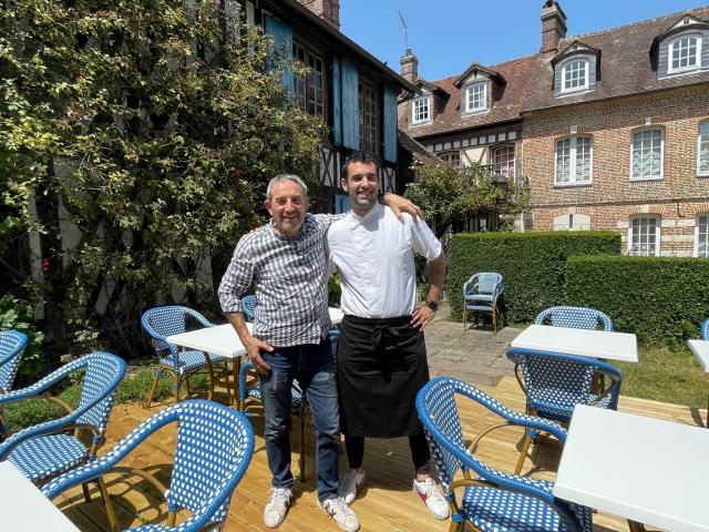 Juan Carmena-Martin et le chef Pedro Lopez proposent une cuisine bistronomique.