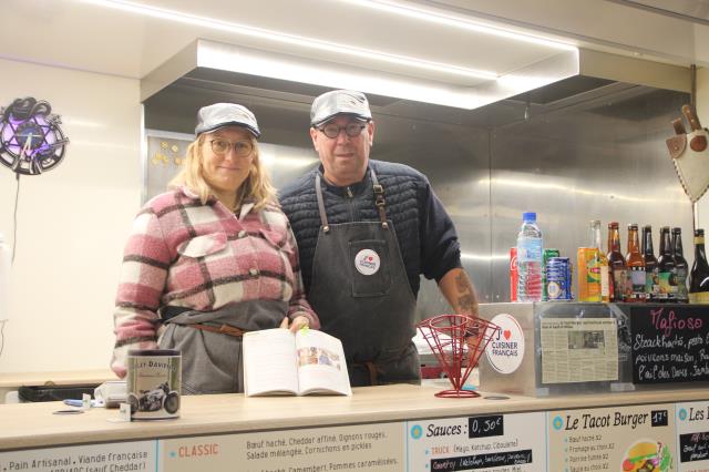 L'édition normande du Gault & Millau trône chaque jour sur le comptoir du Tacot Burger, de Nathalie et Bruno Cattelin.