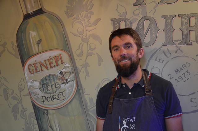 Membre fondateur de la « Confrérie du Mâchon bi-alpin », Fabien Poirot aime partager avec ses clients et ses confrères sa passion de la montagne et de la cuisine.