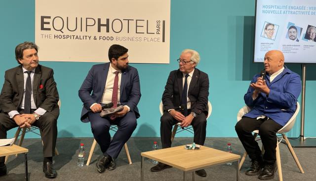 De gauche à droite : Dominique Restino, président de la CCI Île-de-France, Guillaume Kasbarian, député et président de la commission des affaires économiques de l'Assemblée nationale, Didier Chenet, président du GNI, et Thierry Marx, président de l'Umih.