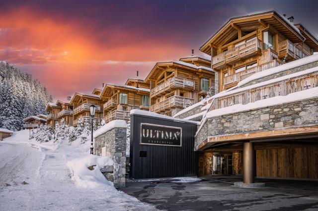 Le Belvedere - Ultima Collection à Courchevel développe le concept d'hôtel chalets