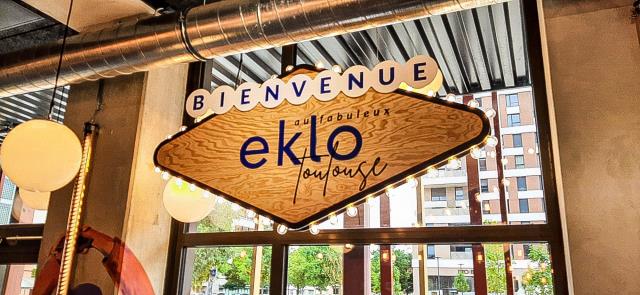Enseigne de l'Eklo de Toulouse (Haute-Garonne).