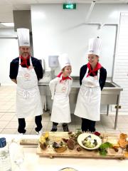 Nicolas Fossey (Chef Sodexo), Antony Teissier (personne en situation de handicap) et Jennifer Ray...