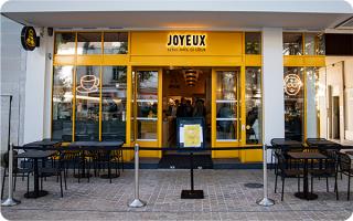 Le Café Joyeux de Tours (Indre-et-Loire).