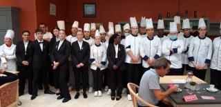 Les bac Pro Cuisine et Restaurant du lycée Jacques Coeur de Bourges et leurs professeurs engagés...