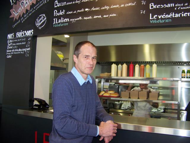 David Mollard privilégie une viande de qualité pour ses burgers